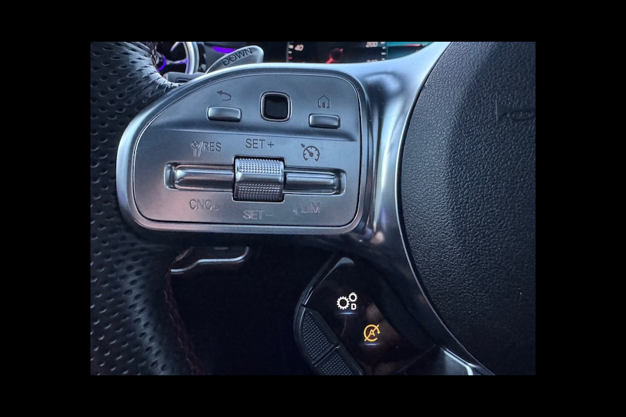 Mercedes-Benz CLA-Klasse Shooting Brake AMG 35 4MATIC Premium Plus PANO NIGHT LEER SFEER LED 51000KM!!!