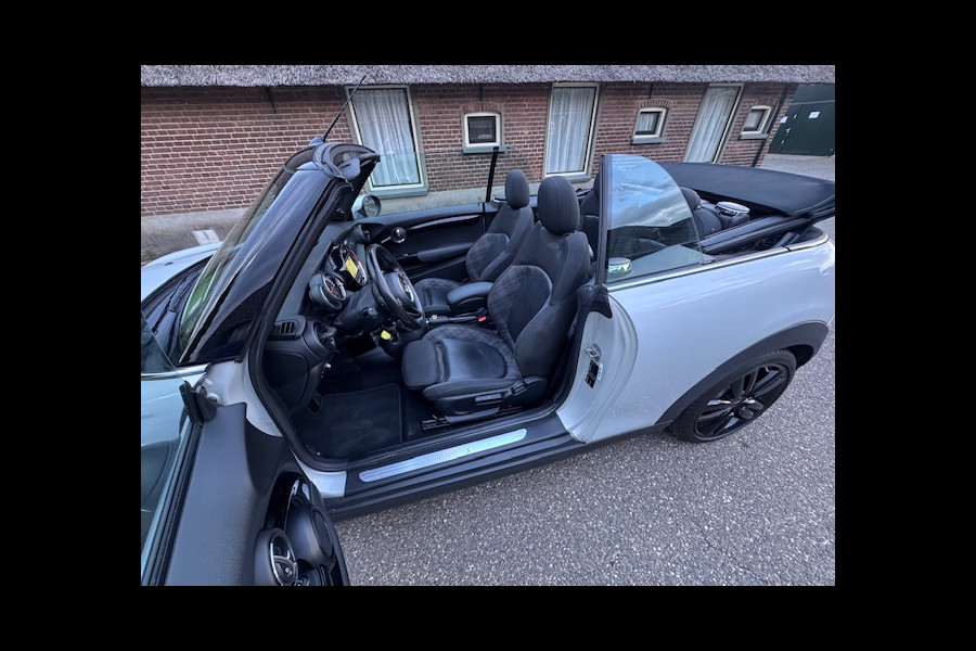 MINI Cabrio 2.0 Cooper S 192Pk JCW AUTOMAAT XENON UNION JACK NAVI ECC 96000KM!!!