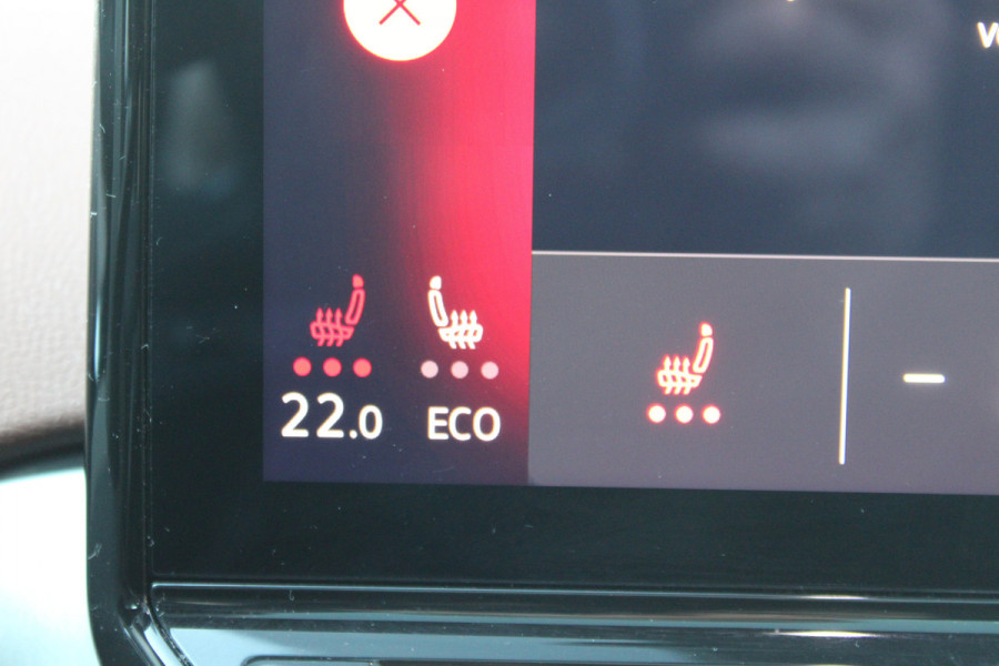 Volkswagen ID.4 Tech 77 kWh SOh 91% PANO CAMERA MASSAGE 126000KM!!!