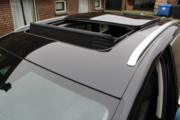 Škoda ENYAQ iV 80 First Edition LEER PANO SOH 93% CRYSTAL LED