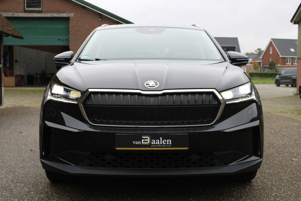 Škoda ENYAQ iV 80 First Edition LEER PANO SOH 93% CRYSTAL LED