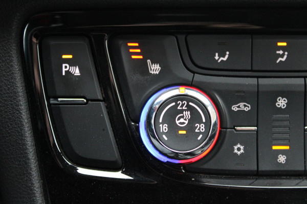 Opel Mokka X 1.4 Turbo Innovation LEER NAVI XENON LED 140Pk 194000KM!!!