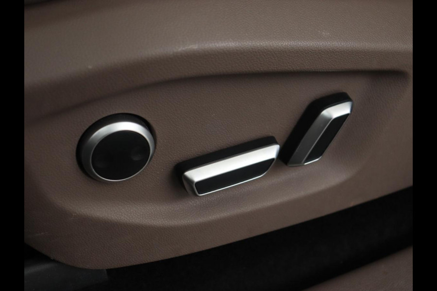 Aiways U5 63kWh Showroom | Adpative cruise | Leder | 360 Camera | Full LED | Keyless | Parkeerhulp | 19'' | Digital Cockpit | Climate control | Elektrische stoelen