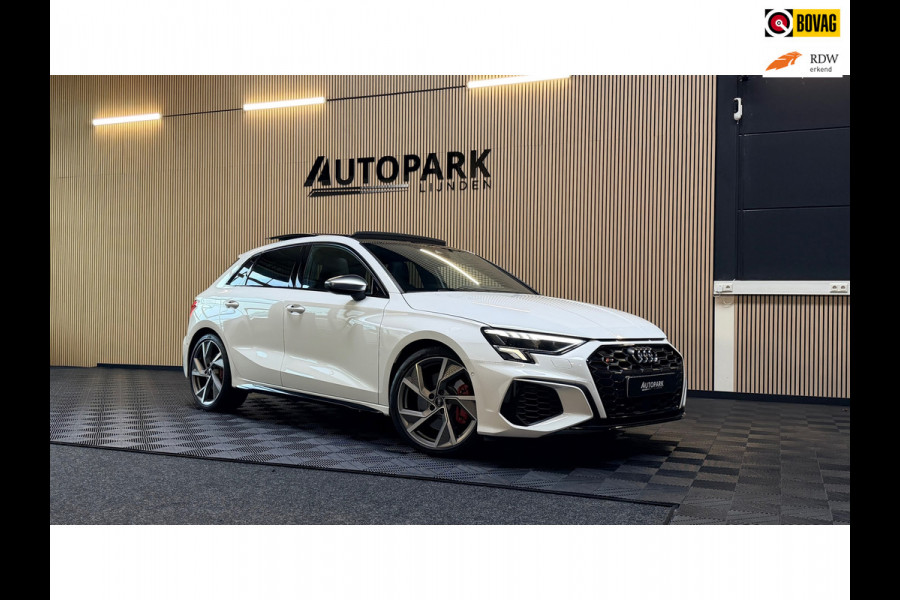 Audi S3 Sportback 2.0 TFSI S3 quattro Edition One Panoramadak/Sfeerverlichting/Carplay/ACC/Stoelverwarming/Dealeronderhouden/310PK