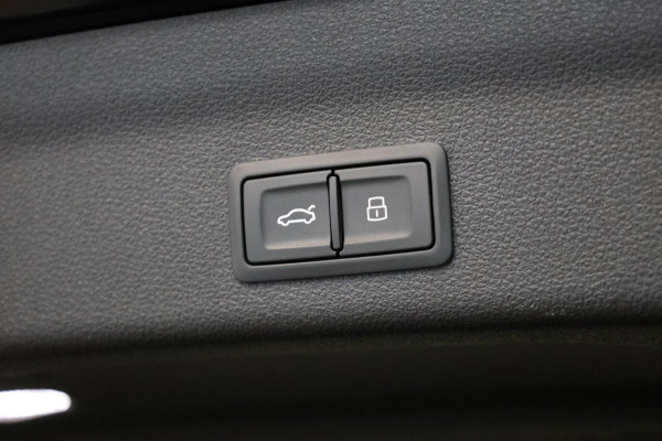 Audi RS7 Sportback 4.0 TFSI quattro 750+PK KERAMISCH/4-WIEL.B/3D B&O/VIRTUAL/SFEER/PANO/22"LMV/360/LINE/ACC/12 MDN GARANTIE!