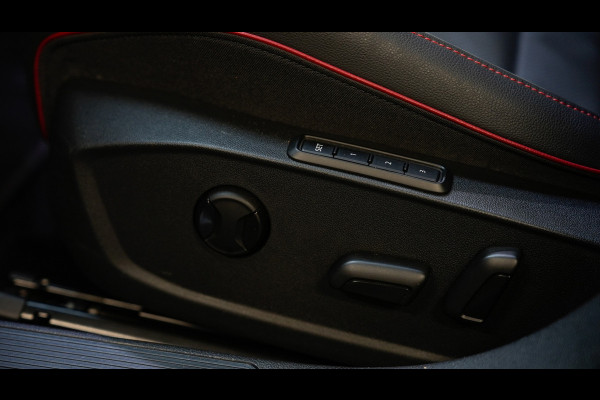 Volkswagen Golf 2.0 TSI GTI PANO/HARMAN KARDON/HUD/KEYLESS/MEMORY/DEALERONDERHOUDEN/STOELVERKOELING/CARPLAY/SFEERVERLICHTING/VOL!