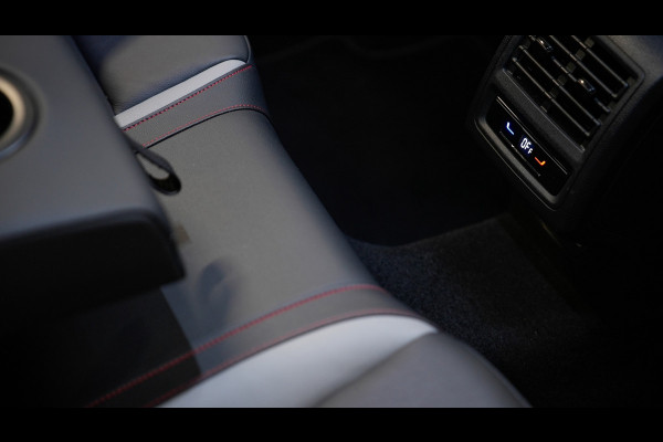 Volkswagen Golf 2.0 TSI GTI PANO/HARMAN KARDON/HUD/KEYLESS/MEMORY/DEALERONDERHOUDEN/STOELVERKOELING/CARPLAY/SFEERVERLICHTING/VOL!