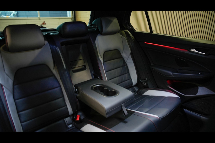 Volkswagen Golf 2.0 TSI GTI PANO/HARMAN KARDON/HUD/KEYLESS/MEMORY/DEALERONDERHOUDEN/STOELVERKOELING/CARPLAY/SFEERVERLICHTING/VOL!
