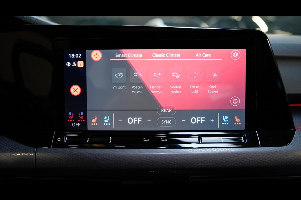 Volkswagen Golf 2.0 TSI GTI PANO/HARMAN KARDON/HUD/KEYLESS/MEMORY/DEALERONDERHOUDEN/STOELVERKOELING/CARPLAY/SFEERVERLICHTING/VOL!