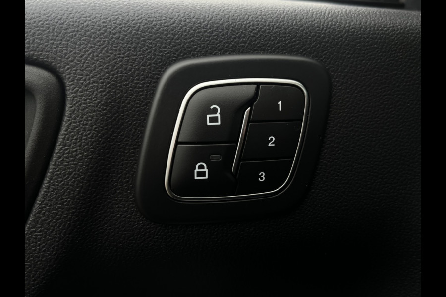 Ford Kuga 2.5 PHEV Active X TREKHAAK! PANODAK! WINTERPACK!