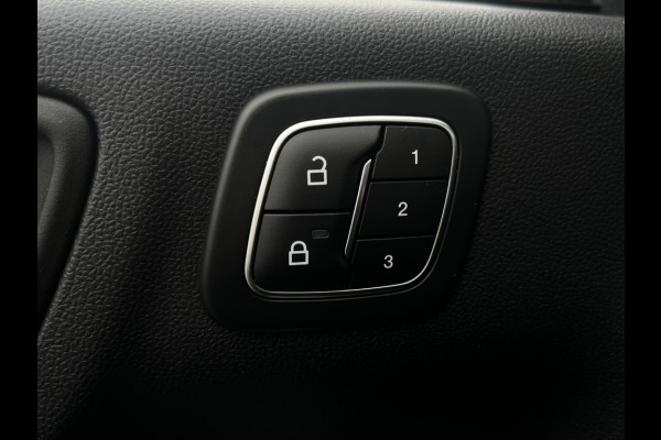 Ford Kuga 2.5 PHEV Active X TREKHAAK! PANODAK! WINTERPACK!