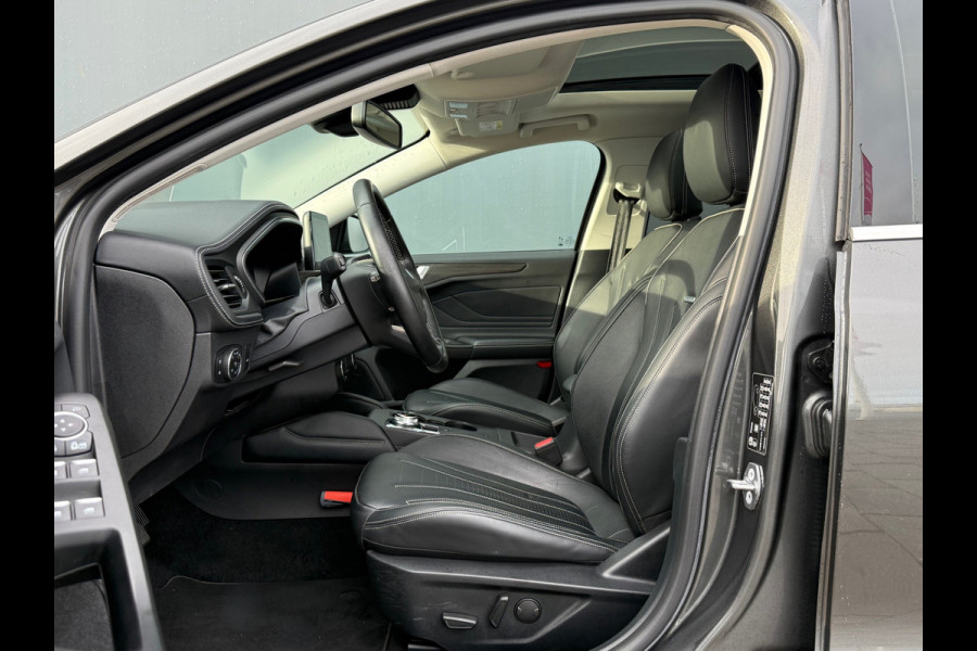 Ford FOCUS Wagon BWJ 11-2020 | 1.5T 150PK Vignale AUTOMAAT | LEER | PANO DAK | TREKHAAK | CAMERA | CLIMA | NAVI | LED | PDC 2X | CARPLAY