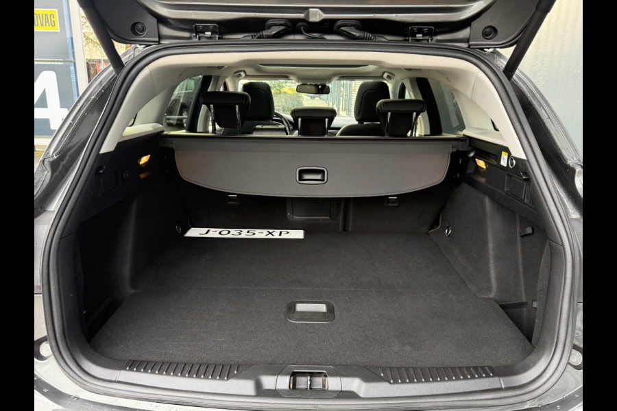 Ford FOCUS Wagon BWJ 11-2020 | 1.5T 150PK Vignale AUTOMAAT | LEER | PANO DAK | TREKHAAK | CAMERA | CLIMA | NAVI | LED | PDC 2X | CARPLAY