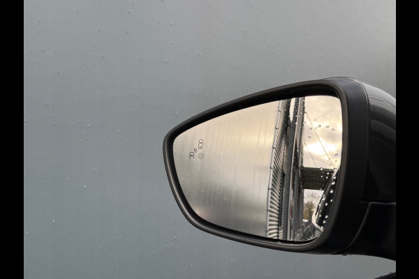 Ford FOCUS Wagon BWJ 11-2020 | 1.5T 150PK Vignale AUTOMAAT | LEER | PANO DAK | TREKHAAK | CAMERA | CLIMA | NAVI | LED | PDC 2X | CARPLAY