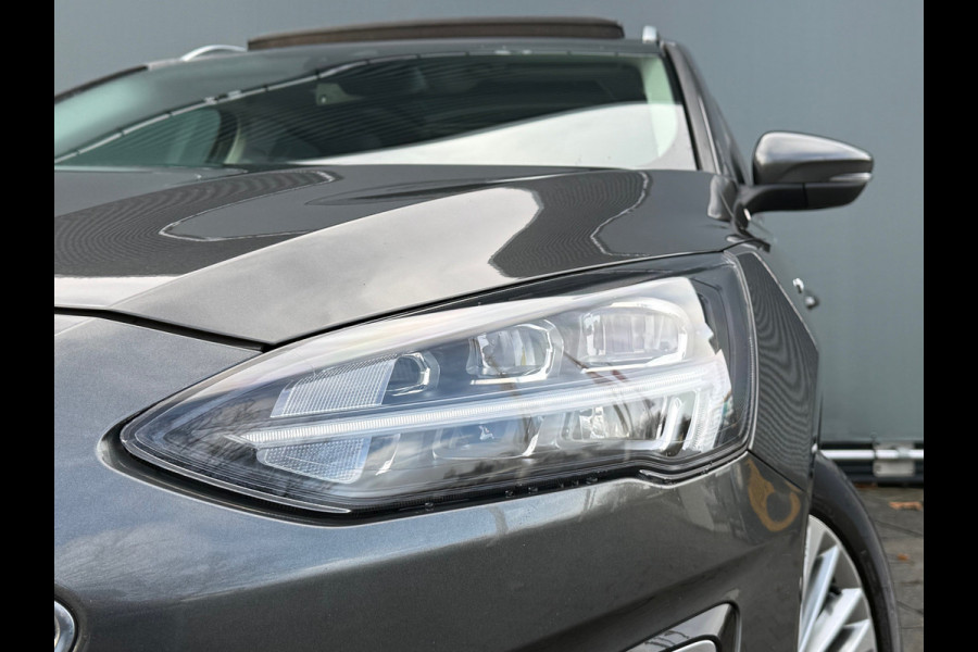 Ford FOCUS Wagon BWJ 11-2020 | 1.5T 150PK Vignale AUTOMAAT | LEER | PANO DAK | TREKHAAK | CAMERA | CLIMA | NAVI | LED | PDC 2X | CARPLAY