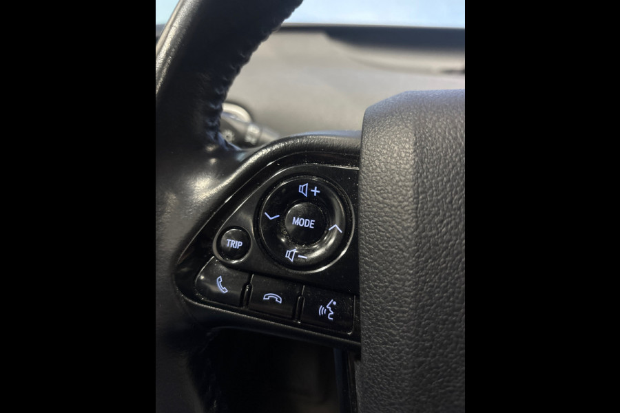 Toyota Prius 1.8 Hybrid Dynamic ECC, Navi, Stoelverwarming