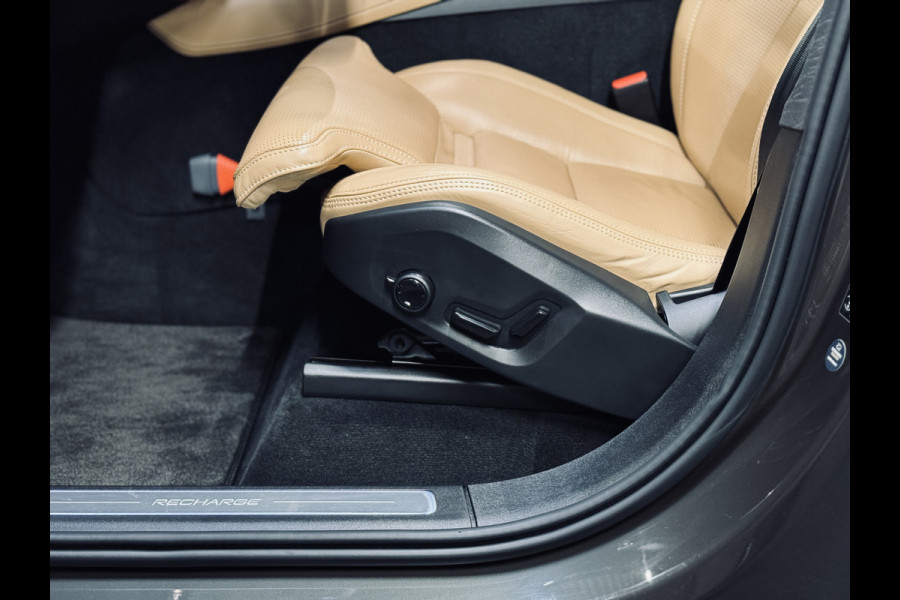 Volvo XC90 T8 Recharge AWD Inscription Exclusive | 22" | Panorama | B&W | Luchtv. | Trekhaak