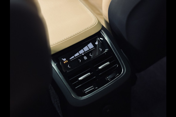 Volvo XC90 T8 Recharge AWD Inscription Exclusive | 22" | Panorama | B&W | Luchtv. | Trekhaak