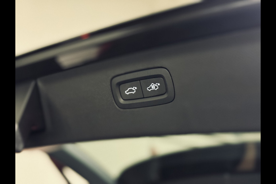 Volvo XC90 T8 Recharge AWD Inscription Exclusive | 22" | Panorama | B&W | Luchtv. | Trekhaak