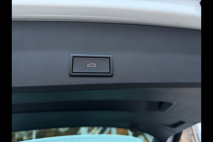 Seat Ateca 1.5 TSI FR Business Intense / Automaat / 360 camera / Beats soundsystem / Parkeerhulp /