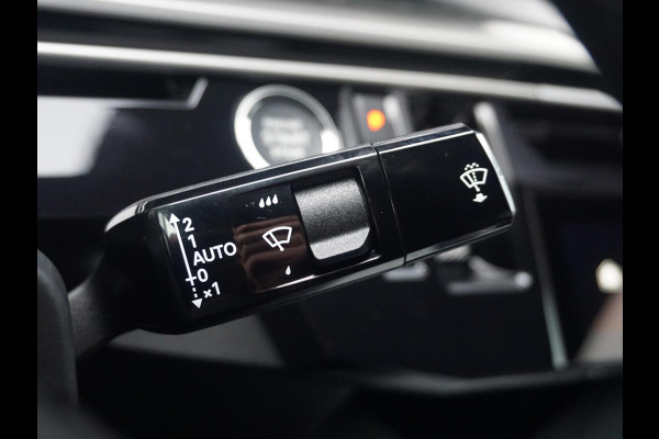 Peugeot 3008 1.6 plug-in Hybrid 195 Allure