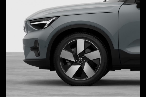 Volvo EX40 252PK Automaat Single Ext. Range Plus 82 kWh / Lounge Pakket / Extra getint glas / 360 Camera / 20'' velgen / Panoramadak / Zwart dak / Harman Kardon / Adaptieve cruise control / Getint glas / Stoel en stuurwielverwarming / parkeersensoren met 360 camera /  BLIS