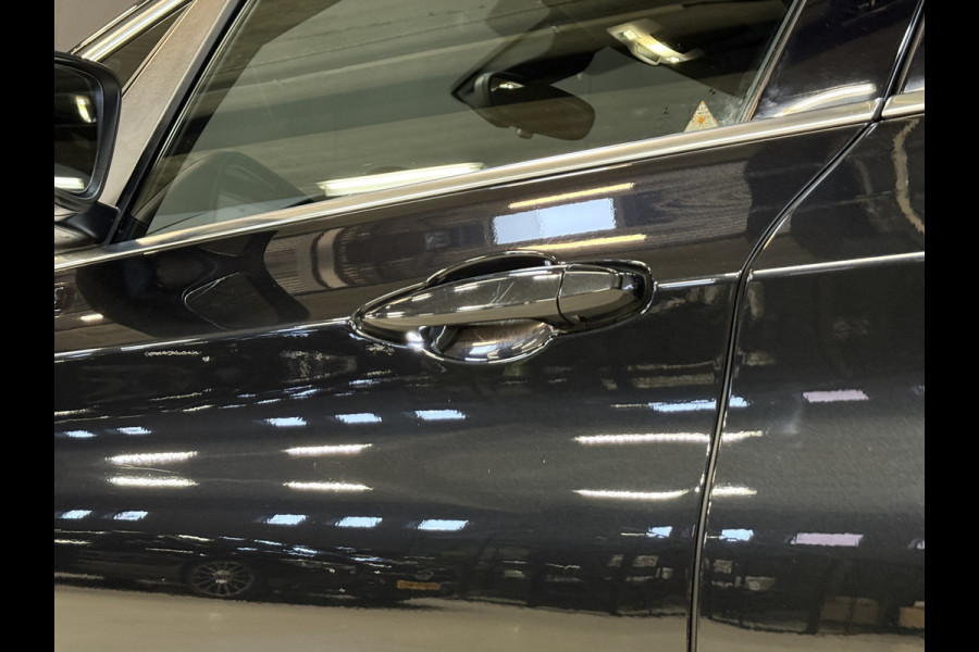 BMW 2 Serie Active Tourer 218i Centennial High Executive | M-Sport | Head UP | Leder | Stoelverwarming