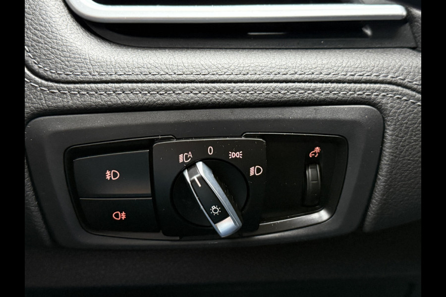 BMW 2 Serie Active Tourer 218i Centennial High Executive | M-Sport | Head UP | Leder | Stoelverwarming