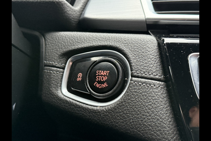 BMW 2 Serie Active Tourer 218i Centennial High Executive | M-Sport | Head UP | Leder | Stoelverwarming