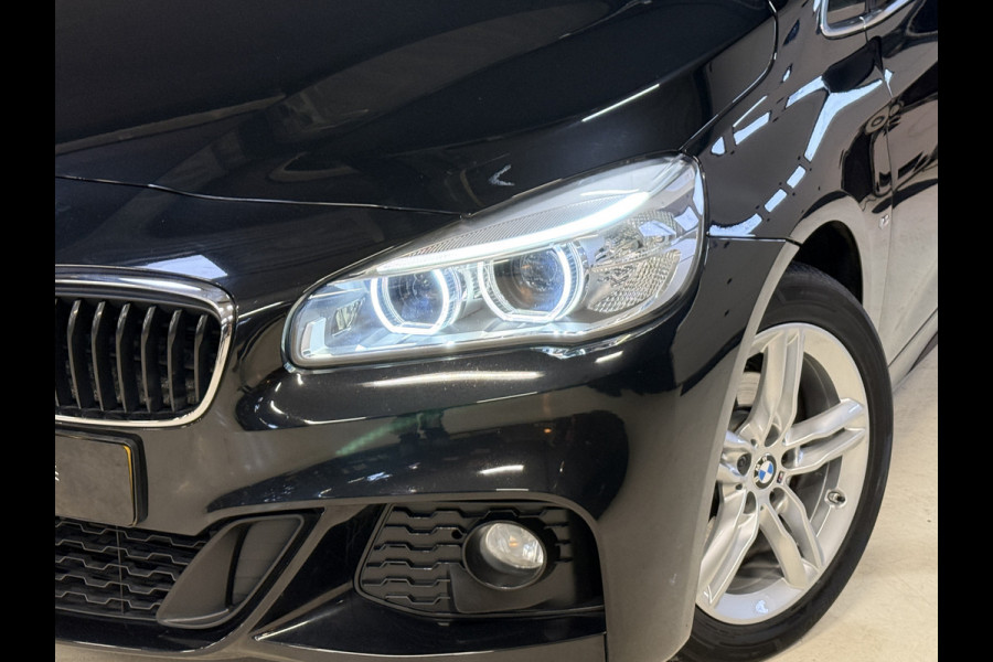 BMW 2 Serie Active Tourer 218i Centennial High Executive | M-Sport | Head UP | Leder | Stoelverwarming