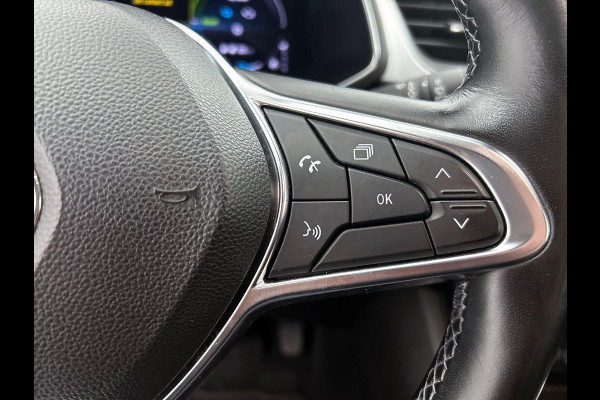 Renault Captur 1.6 E-Tech Plug-in Hybrid 160 Serie Limitée E-TECH 1/2 LEER | CAMERA | CLIMA | SFEER-VERLICHTING