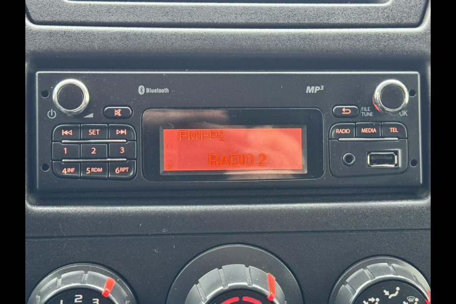 Renault Master T35 2.3 dCi L3H3 Cruise control Airco Bleutooth Elektrisch ramen Imperial Deurladder