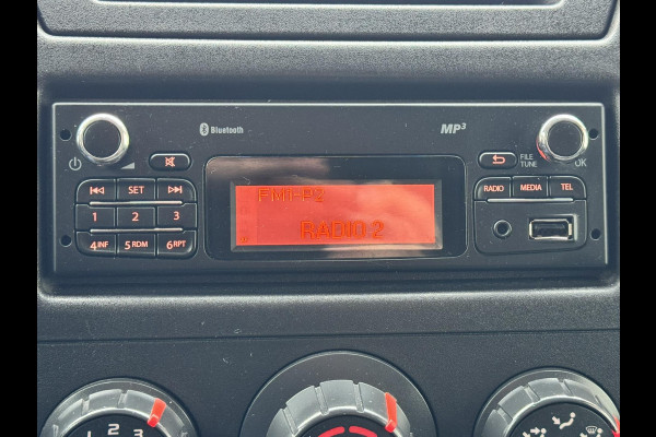 Renault Master T35 2.3 dCi L3H3 Cruise control Airco Bleutooth Elektrisch ramen Imperial Deurladder