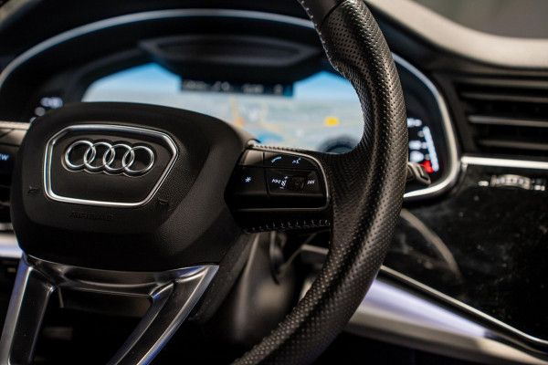 Audi Q7 60 TFSI e quattro Competition *Bang & Olufsen Advanced / Stoelventilatie & massage / HUD / Memory / Surround-view / Soft-Close / Standkachel*