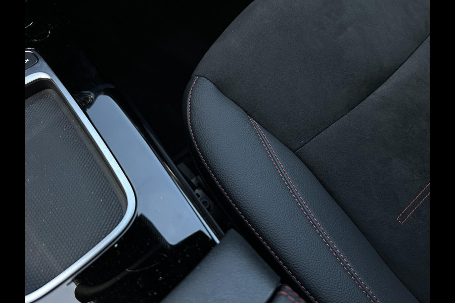 Mercedes-Benz CLA-Klasse 200 d AMG Line Panoramadak Multibeam Adapt. Cruise Ambient Keyless 360Cam