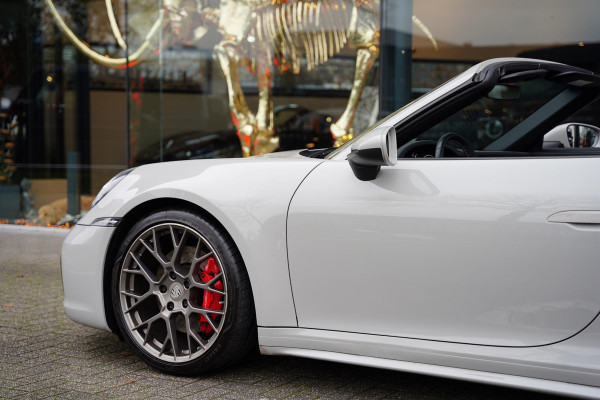 Porsche 911 992 Cabriolet 3.0 Carrera 4 S GERESERVEERD