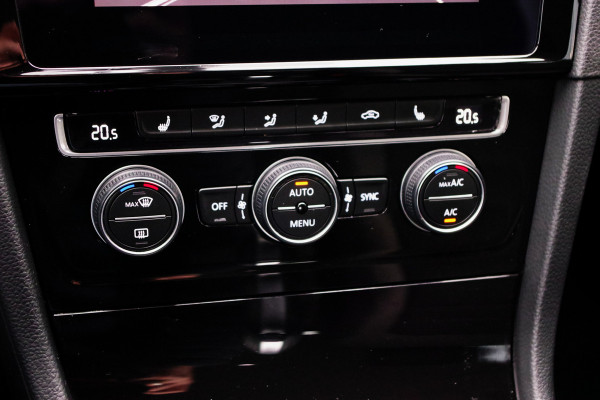 Volkswagen Golf Variant 1.5 TSI 150 PK Automaat Highline, Carplay, Stoelverwarming, Adap. Cruise Control