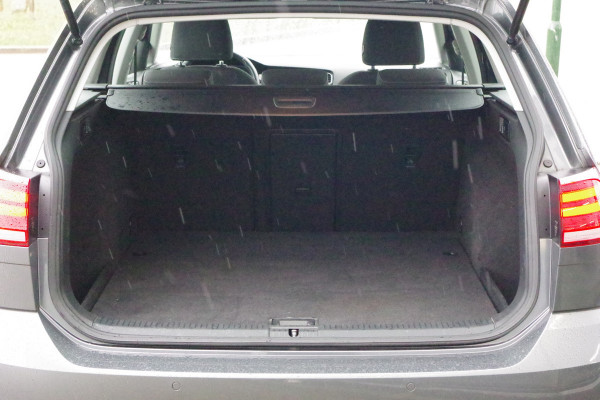 Volkswagen Golf Variant 1.5 TSI 150 PK Automaat Highline, Carplay, Stoelverwarming, Adap. Cruise Control