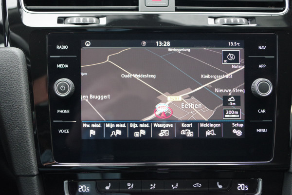 Volkswagen Golf Variant 1.5 TSI 150 PK Automaat Highline, Carplay, Stoelverwarming, Adap. Cruise Control