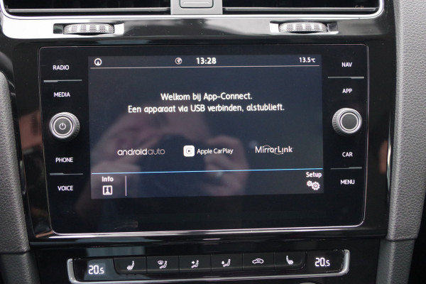 Volkswagen Golf Variant 1.5 TSI 150 PK Automaat Highline, Carplay, Stoelverwarming, Adap. Cruise Control