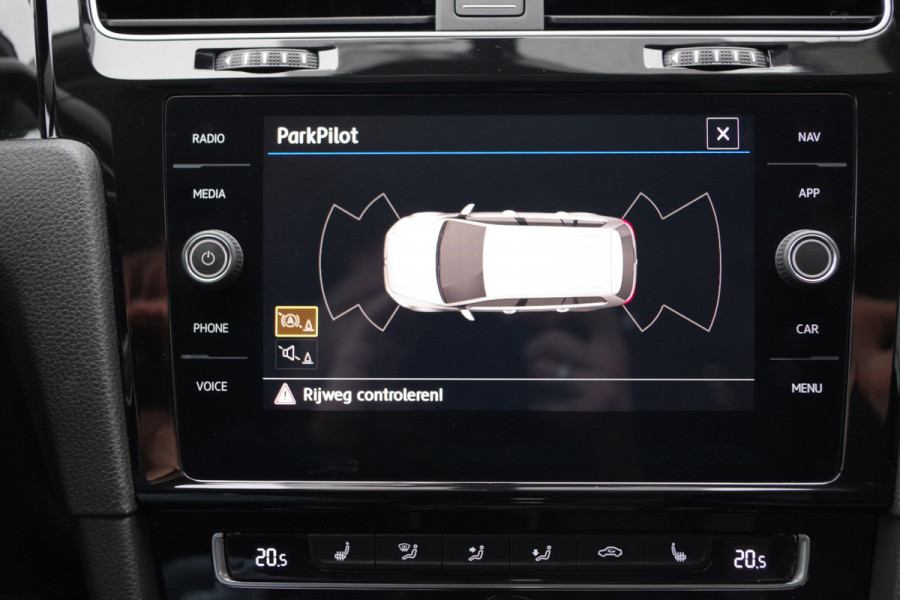 Volkswagen Golf Variant 1.5 TSI 150 PK Automaat Highline, Carplay, Stoelverwarming, Adap. Cruise Control