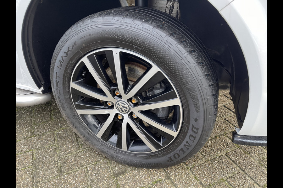 Volkswagen Transporter 2.0 TDI 150pk automaat L2H1 DC 5 persoons Highline / vaste prijs rijklaar € 34.950 ex btw / lease vanaf € 570 / lederen bekleding / adaptive cruise / airco / navigatie / euro 6 / bpm vrij !