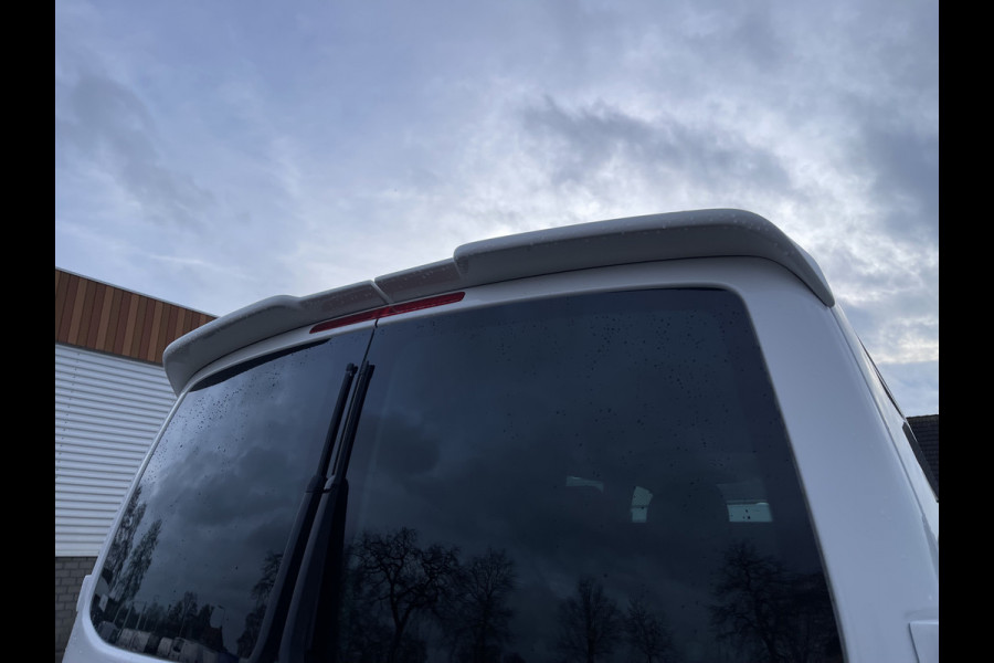 Volkswagen Transporter 2.0 TDI 150pk automaat L2H1 DC 5 persoons Highline / vaste prijs rijklaar € 34.950 ex btw / lease vanaf € 570 / lederen bekleding / adaptive cruise / airco / navigatie / euro 6 / bpm vrij !