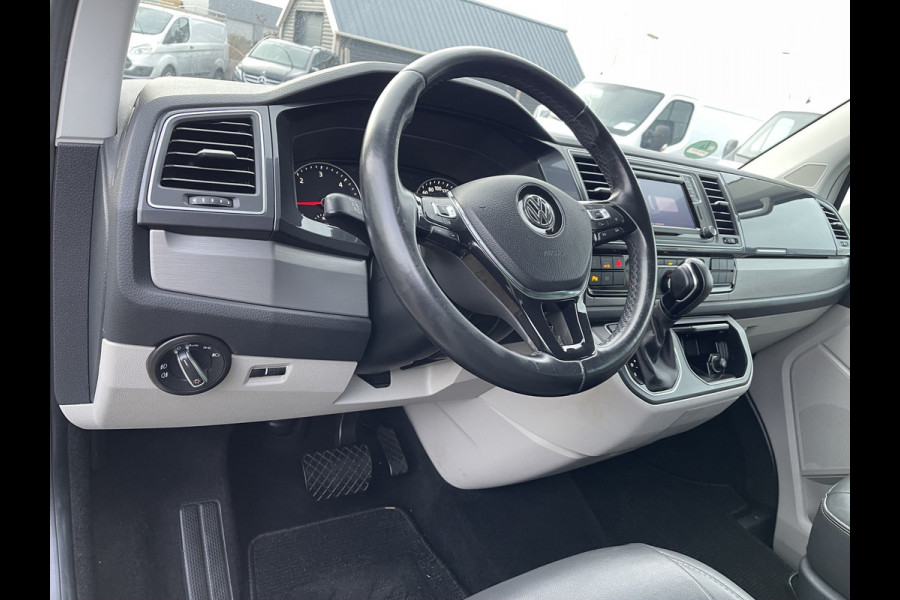 Volkswagen Transporter 2.0 TDI 150pk automaat L2H1 DC 5 persoons Highline / vaste prijs rijklaar € 34.950 ex btw / lease vanaf € 570 / lederen bekleding / adaptive cruise / airco / navigatie / euro 6 / bpm vrij !