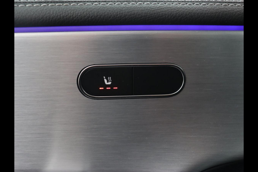 Mercedes-Benz CLA-Klasse 250e AMG Line | Stoelverwarming | Carplay | Trekhaak | Leder/Alcantara | Navigatie | Full LED | Park Assist | Sfeerverlichting | Climate control | Cruise control | PHEV | Plug In