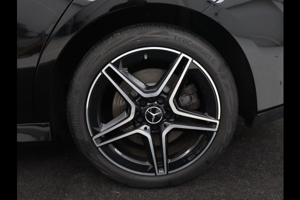 Mercedes-Benz CLA-Klasse 250e AMG Line | Stoelverwarming | Carplay | Trekhaak | Leder/Alcantara | Navigatie | Full LED | Park Assist | Sfeerverlichting | Climate control | Cruise control | PHEV | Plug In