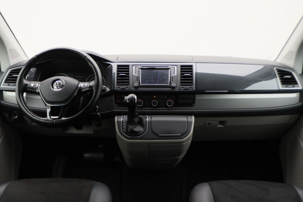 Volkswagen Transporter 2.0 TDI DSG L2H1 DC Highline 2x Schuifdeur, ACC, Camera, Apple Carplay, LED, DAB, PDC, Trekhaak, 20''