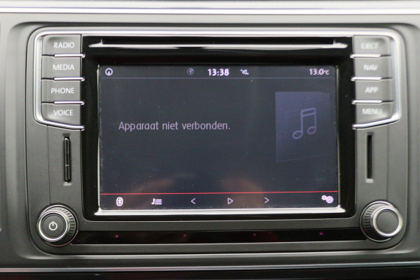 Volkswagen Transporter 2.0 TDI DSG L2H1 DC Highline 2x Schuifdeur, ACC, Camera, Apple Carplay, LED, DAB, PDC, Trekhaak, 20''