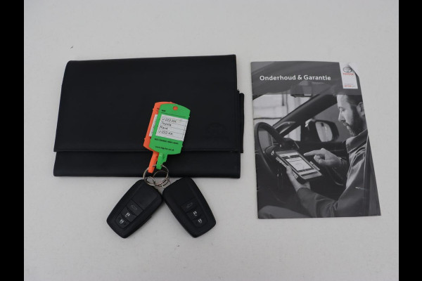 Toyota RAV4 2.5 Hybrid Dynamic | 1e eigenaar | 360 Camera | Trekhaak | Adaptive cruise | Navigatie | Keyless | Carplay | Full LED | Climate control | Parkeerhulp | Dodehoek detectie