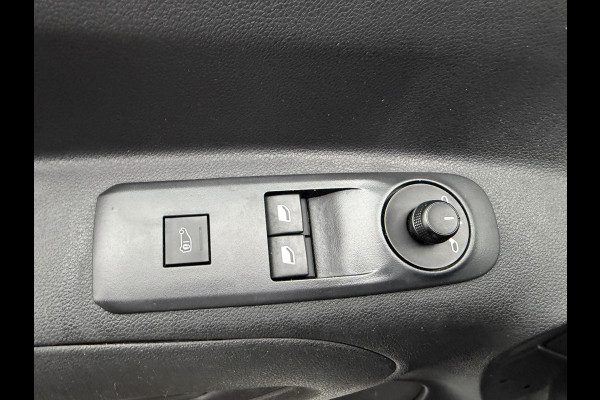 Peugeot Partner 1.2 PureTech 111PK Benzine Premium CarPlay/cruice control/navi
